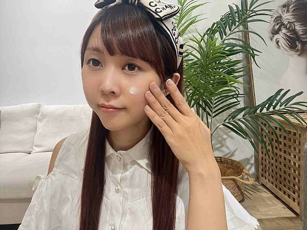 黑百靈黑種草乳霜 (4).jpg