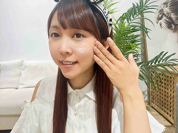 黑百靈黑種草乳霜 (5).jpg