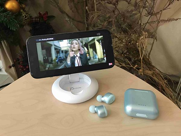 MEG SAFE無線電充 (14).jpg