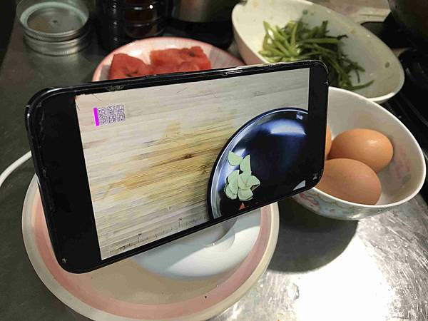 MEG SAFE無線電充 (28).jpg