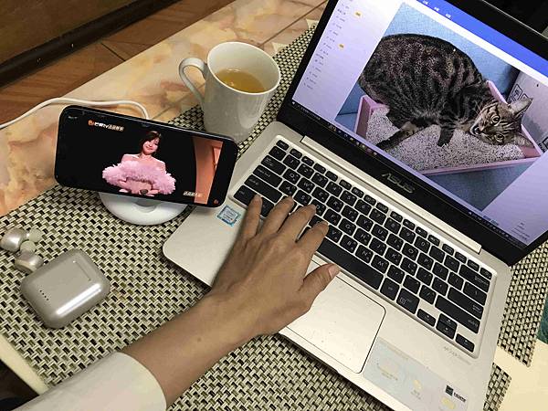 MEG SAFE無線電充 (30).jpg