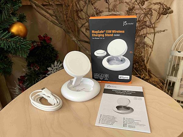 MEG SAFE無線電充 (39).jpg