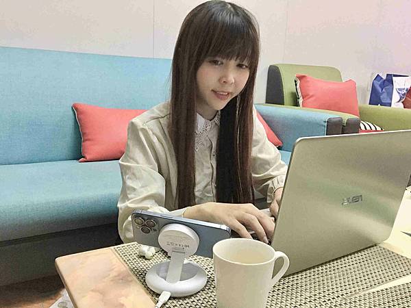 MEG SAFE無線電充 (43).jpg