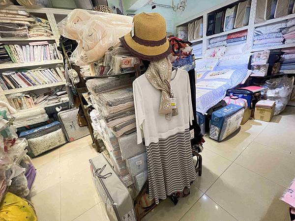 台北後火車站商圈推薦金埃及黛德美天美皮件 六分埔東東玩具(213).jpg