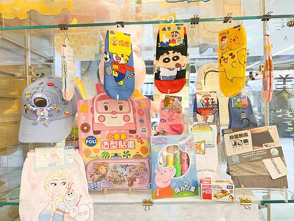 台北後火車站商圈推薦金埃及黛德美天美皮件 六分埔東東玩具(301).jpg