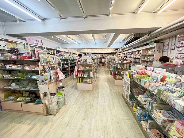 台北後火車站商圈推薦金埃及黛德美天美皮件 六分埔東東玩具(312).jpg