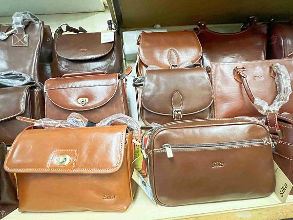 台北後火車站商圈推薦金埃及黛德美天美皮件 六分埔東東玩具(343).jpg