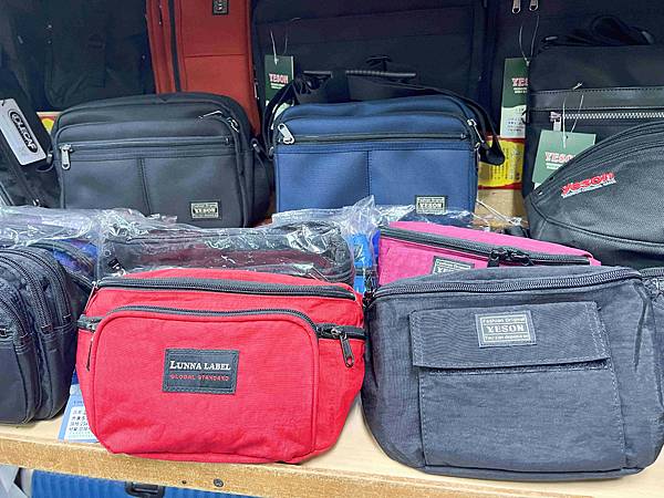 台北後火車站商圈推薦金埃及黛德美天美皮件 六分埔東東玩具(348).jpg