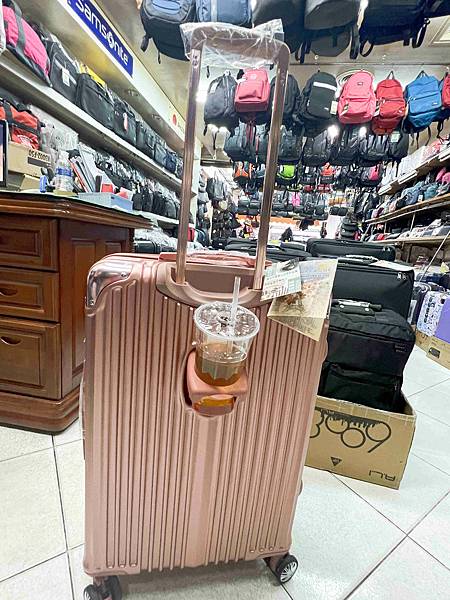 台北後火車站商圈推薦金埃及黛德美天美皮件 六分埔東東玩具(360).jpg