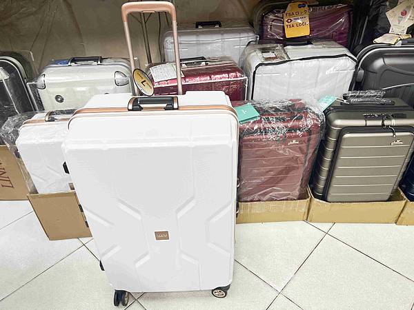 台北後火車站商圈推薦金埃及黛德美天美皮件 六分埔東東玩具(365).jpg