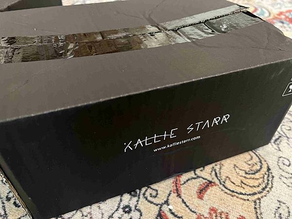 kalliestarr眼線液水眉筆旋轉口紅雙頭眼影筆 (2).jpg