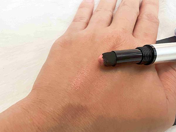 kalliestarr眼線液水眉筆旋轉口紅雙頭眼影筆 (9).jpg