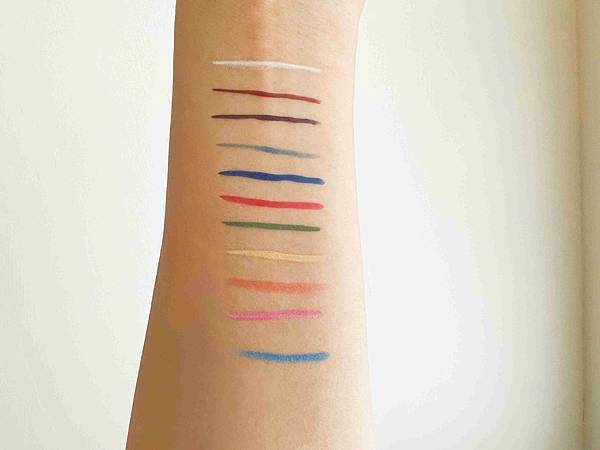 kalliestarr眼線液水眉筆旋轉口紅雙頭眼影筆 (43).jpg