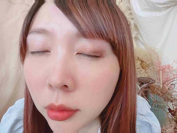 kalliestarr眼線液水眉筆旋轉口紅雙頭眼影筆 (55).jpg