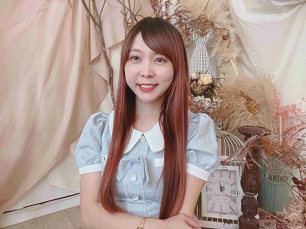 kalliestarr眼線液水眉筆旋轉口紅雙頭眼影筆 (64).jpg