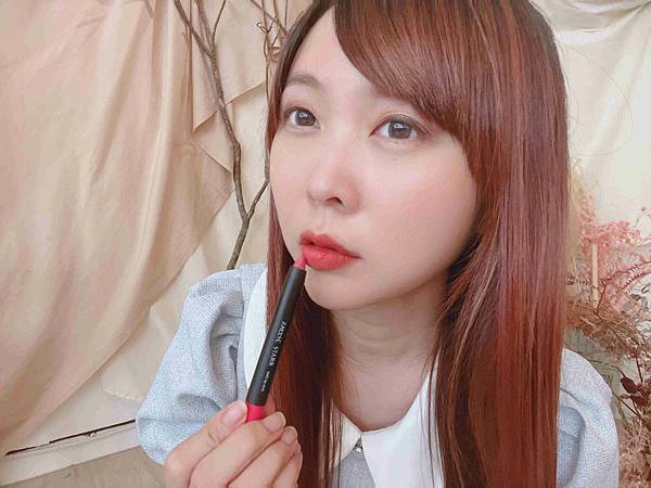 kalliestarr眼線液水眉筆旋轉口紅雙頭眼影筆 (65).jpg