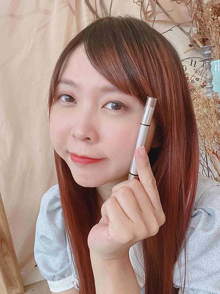 kalliestarr眼線液水眉筆旋轉口紅雙頭眼影筆 (70).jpg