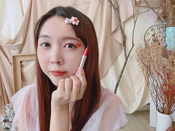 kalliestarr眼線液水眉筆旋轉口紅雙頭眼影筆 (96).jpg