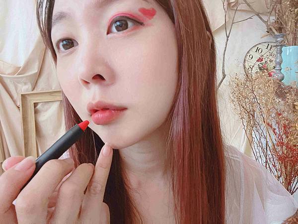 kalliestarr眼線液水眉筆旋轉口紅雙頭眼影筆 (100).jpg