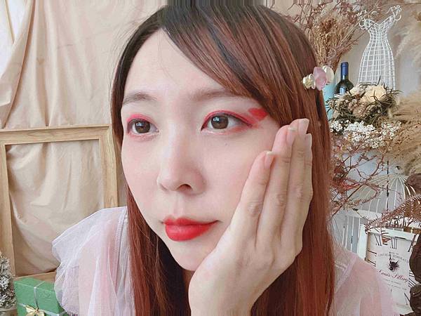 kalliestarr眼線液水眉筆旋轉口紅雙頭眼影筆 (104).jpg