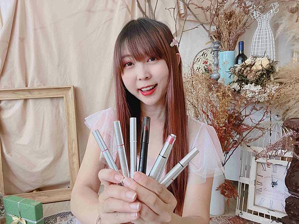 kalliestarr眼線液水眉筆旋轉口紅雙頭眼影筆 (107).jpg