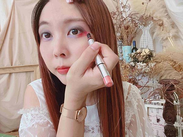 kalliestarr眼線液水眉筆旋轉口紅雙頭眼影筆 (116).jpg