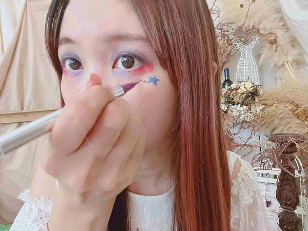 kalliestarr眼線液水眉筆旋轉口紅雙頭眼影筆 (120).jpg