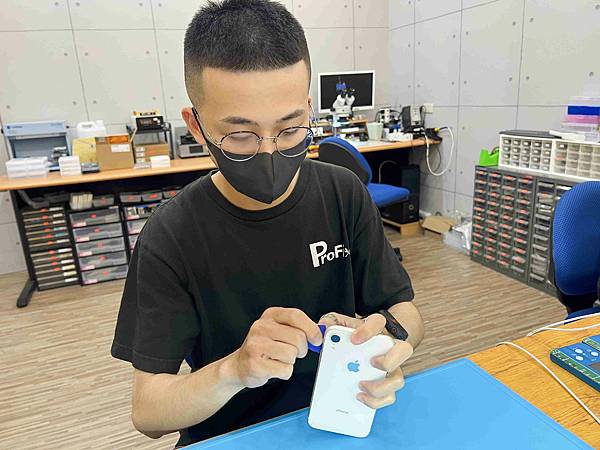 ProFix手機維修 (33).jpg