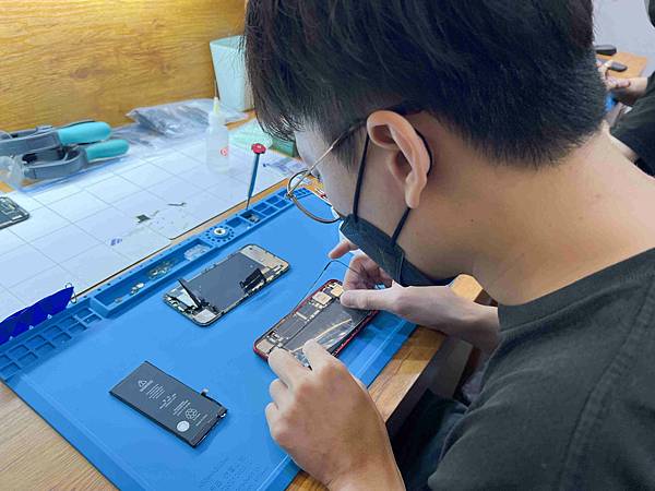 ProFix手機維修 (48).jpg