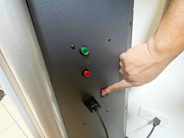 巧經松 經絡按摩機 (18).jpg