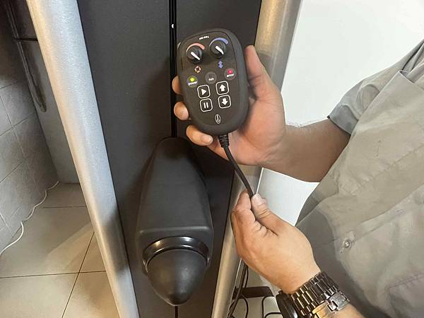 巧經松 經絡按摩機 (26).jpg