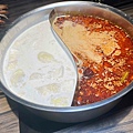 巴適經典麻辣鍋林口店榴槤鍋 (41).jpg