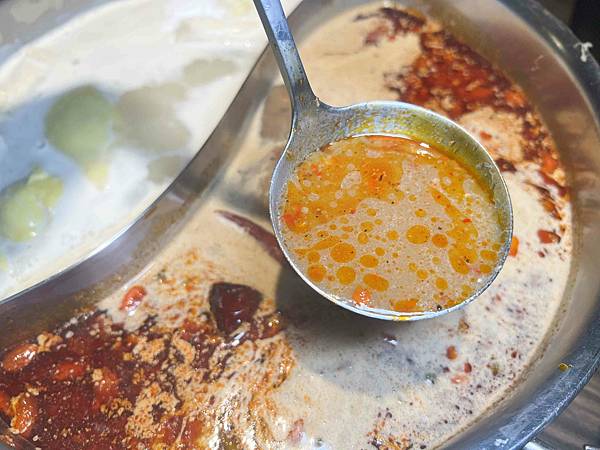 巴適經典麻辣鍋林口店榴槤鍋 (42).jpg