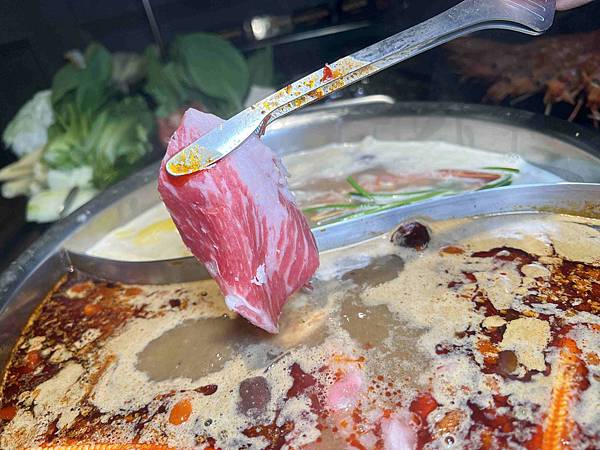 巴適經典麻辣鍋林口店榴槤鍋 (50).jpg