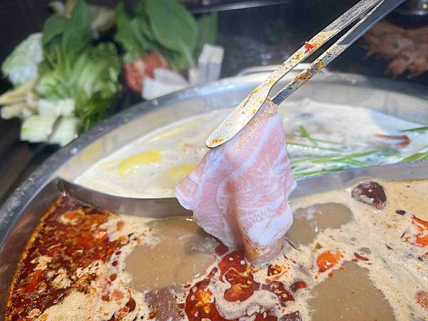 巴適經典麻辣鍋林口店榴槤鍋 (51).jpg