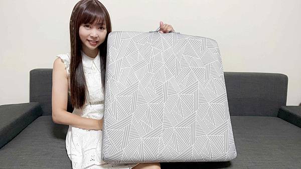 日本旭川 健康睡眠專家,人氣商品人體工學多功能背墊 (38).jpg