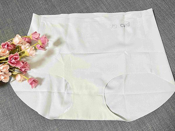 YOLOMI冰絲內褲 (1).jpg