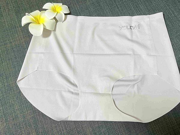 YOLOMI冰絲內褲 (25).jpg