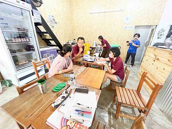 苗栗景點推薦獅潭仙草、後角烘培手作、幸福鐘樓、鐘樓古道、有機書店、獅生活減塑概念館、新店仙草、蜂蜜屋、獅潭教會、楓樹伯公廟、豬皮伯公廟、神秘小徑 (49).jpg