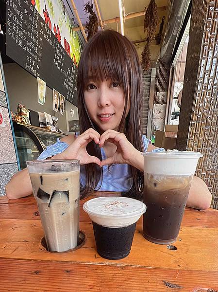 苗栗景點推薦獅潭仙草、後角烘培手作、幸福鐘樓、鐘樓古道、有機書店、獅生活減塑概念館、新店仙草、蜂蜜屋、獅潭教會、楓樹伯公廟、豬皮伯公廟、神秘小徑 (67).jpg