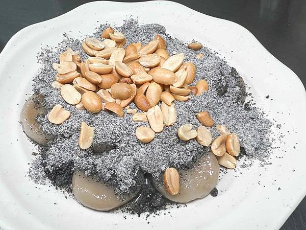 苗栗景點推薦獅潭仙草、後角烘培手作、幸福鐘樓、鐘樓古道、有機書店、獅生活減塑概念館、新店仙草、蜂蜜屋、獅潭教會、楓樹伯公廟、豬皮伯公廟、神秘小徑 (116).jpg