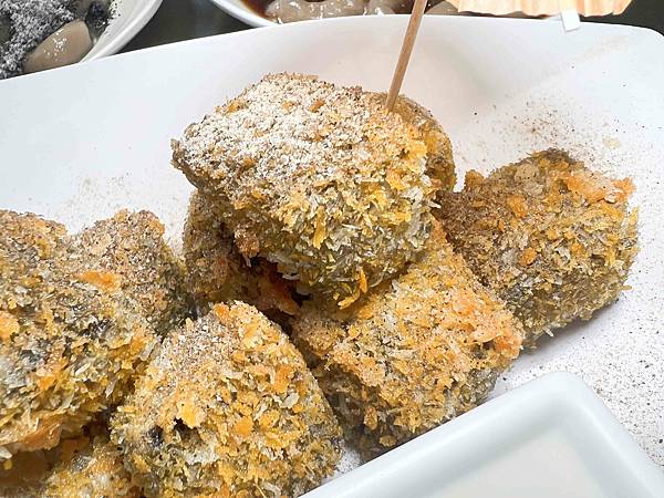 苗栗景點推薦獅潭仙草、後角烘培手作、幸福鐘樓、鐘樓古道、有機書店、獅生活減塑概念館、新店仙草、蜂蜜屋、獅潭教會、楓樹伯公廟、豬皮伯公廟、神秘小徑 (124).jpg