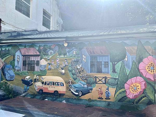 苗栗景點推薦獅潭仙草、後角烘培手作、幸福鐘樓、鐘樓古道、有機書店、獅生活減塑概念館、新店仙草、蜂蜜屋、獅潭教會、楓樹伯公廟、豬皮伯公廟、神秘小徑 (142).jpg