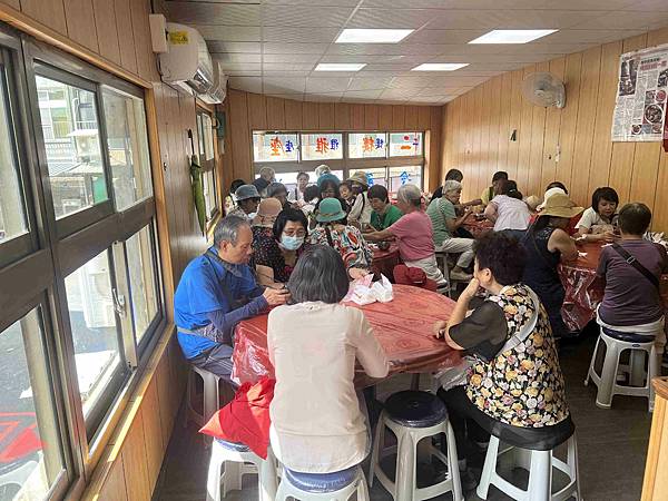 苗栗景點推薦獅潭仙草、後角烘培手作、幸福鐘樓、鐘樓古道、有機書店、獅生活減塑概念館、新店仙草、蜂蜜屋、獅潭教會、楓樹伯公廟、豬皮伯公廟、神秘小徑  (2).jpg