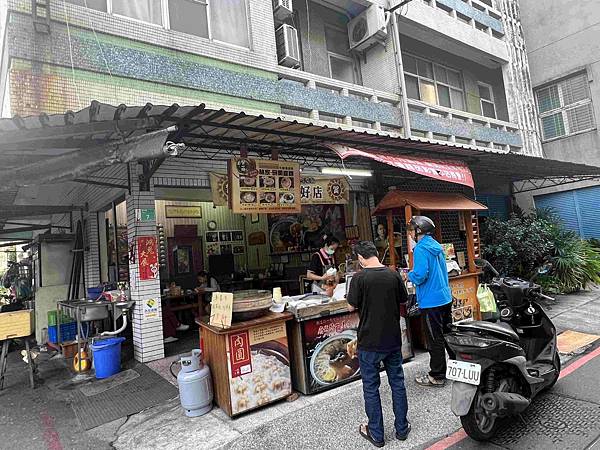 台南遊3天2夜15家必訪店家-林家碗粿 (2).jpg