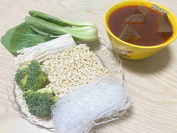 廣達香麻辣嫩鴨血 (18).jpg