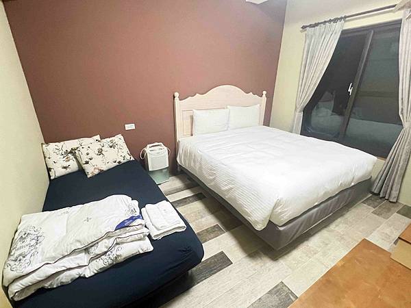 小古堡民宿 (2).jpg