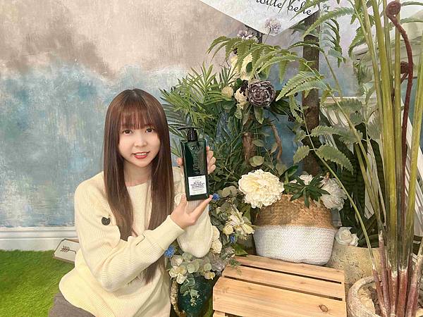 葵荋雅豐盈喚絲養髮洗髮精 (5).jpg