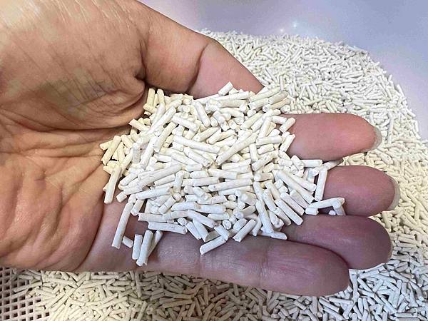 喵趣-植物環保消臭豆腐砂 6L&7L (13).jpg