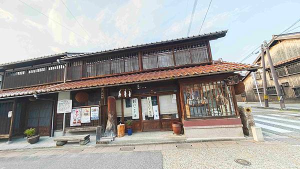 白壁土蔵群 (4).jpg